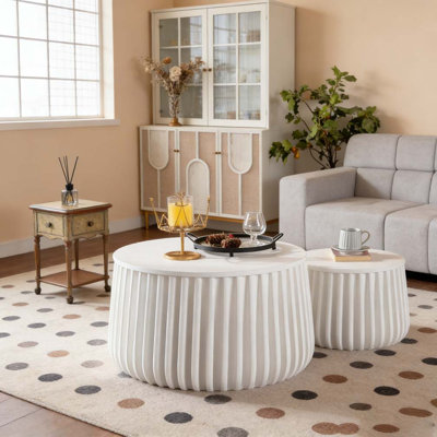 Ensemble de tables de rangement rondes blanches