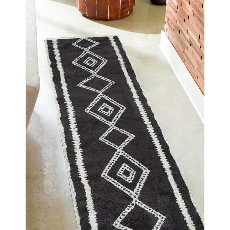 Manvil Black Rug, Runner 2'3" x 7'6"