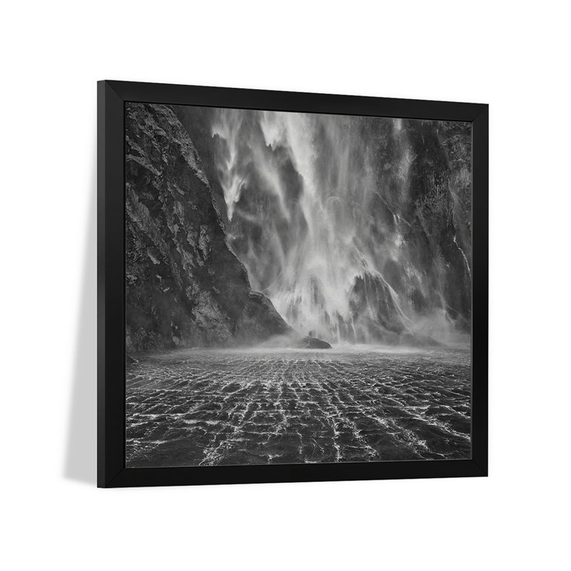 Stirling Falls, Milford Sound, île du Sud, Nouvelle-Zélande, affiches encadrées de qualité supérieure, H 24 po x l 24 po