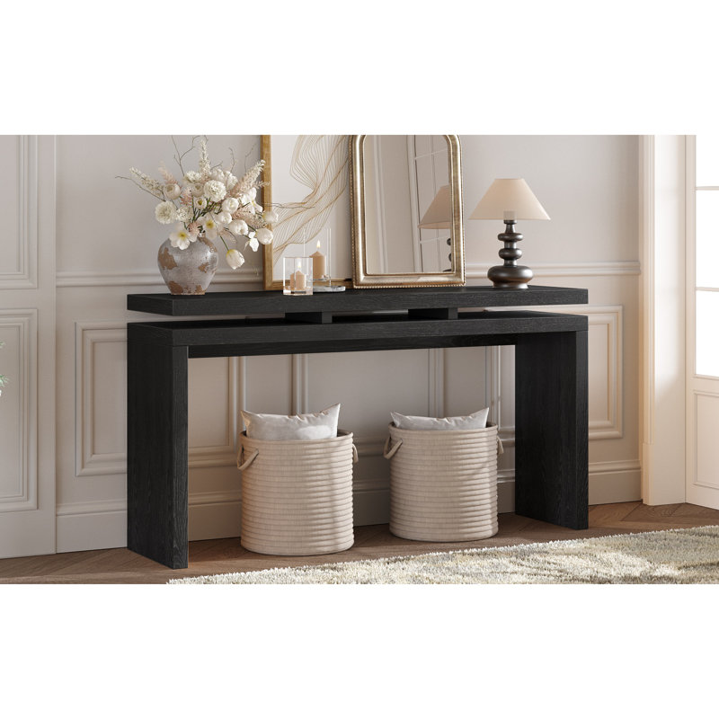 Table d'entrée en bois rétro avec suspension à double planche, parfaite pour ajouter du charme rétro et du rangement à votre vestibule