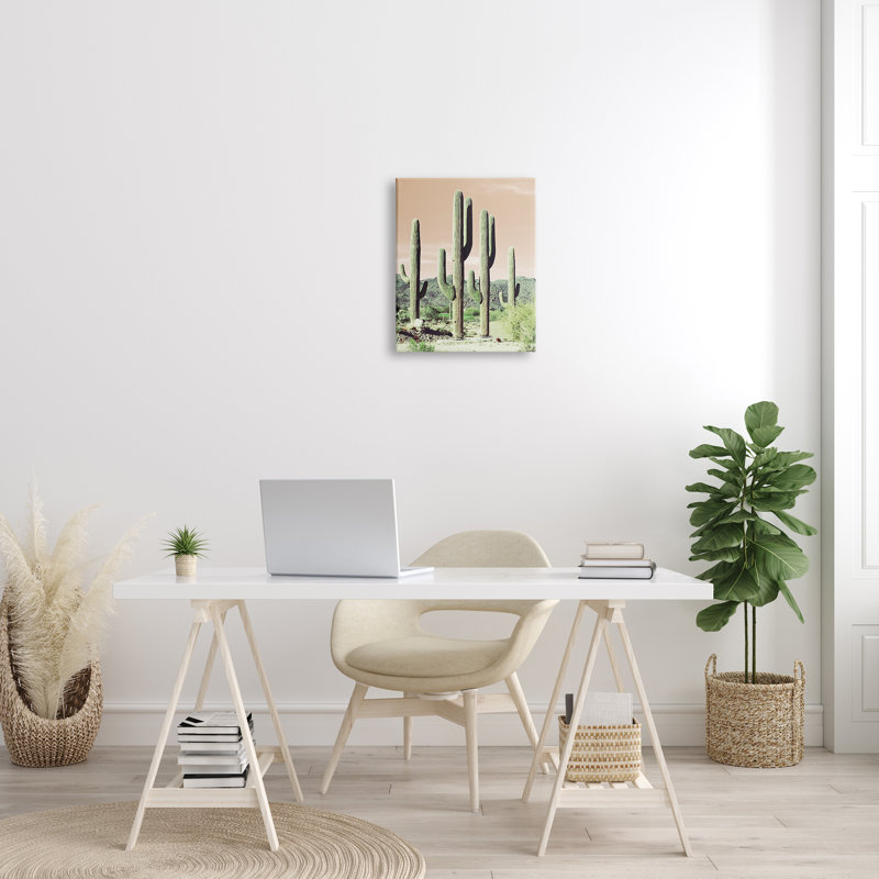 «Cactus Towering Plants Arid Desert Plantation Nature» par Susan Bryant - photographie, Toile tendue