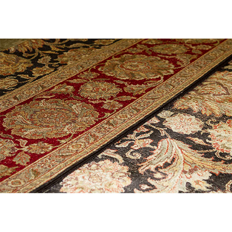 Tapis noir et rouge de haute qualité noué à la main