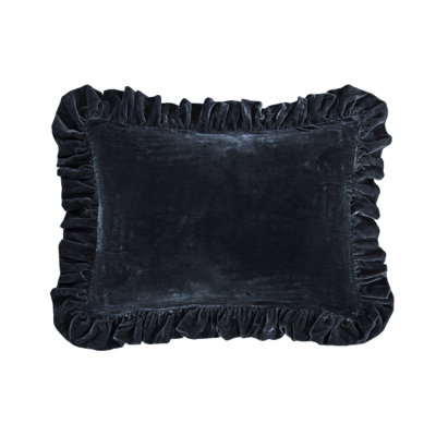 Stella 21" x 21" Throw Pillow