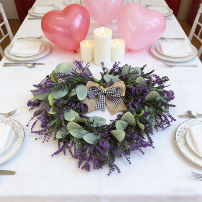 Guirlande lavande en forme de cœur avec guirlande florale artificielle pour la maison Décoration de mariage Porte de printemps Pendentif suspendu facile à installer