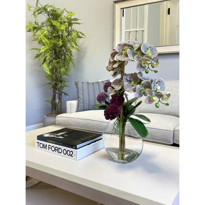 Arrangement floral Lehn Orchid and Sedum dans un vase