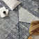 Tapis contemporain délavé à motif géométrique