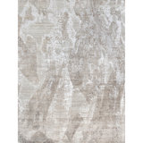 Hand Knotted Area Rug in Beige And Silver