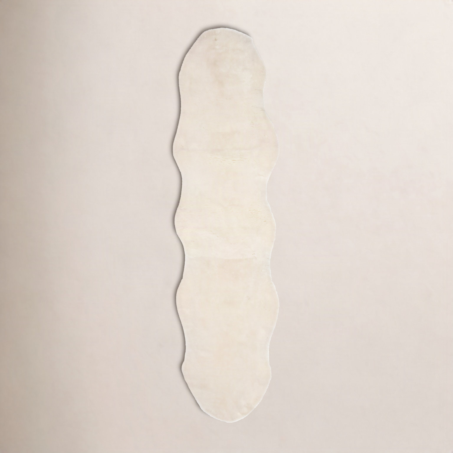 Mera White Handmade Sheepskin Rug, Runner 2' x 8'