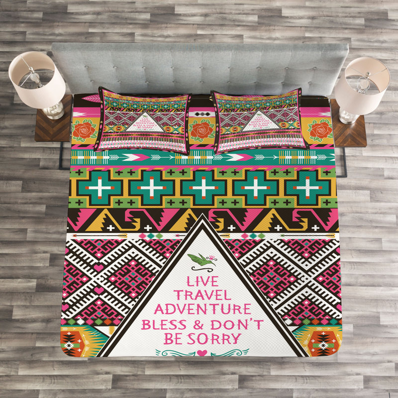 Ikat Bedspread with Pillow Shams, 220 x 264 cm