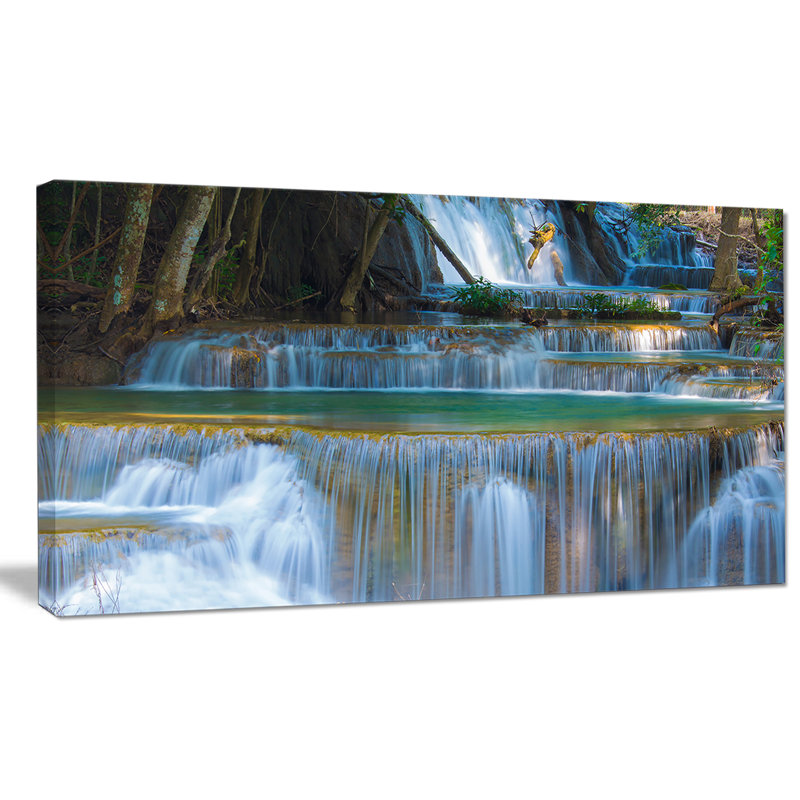 « deep forest cascade thaïlande », reproduction de photo sur toile tendue, H 16 po x l 32 po x P 1 po