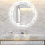 Miroirs de salle de bain ronds à DEL avec antibuée, lumières à intensité variable et incassable-387973974
