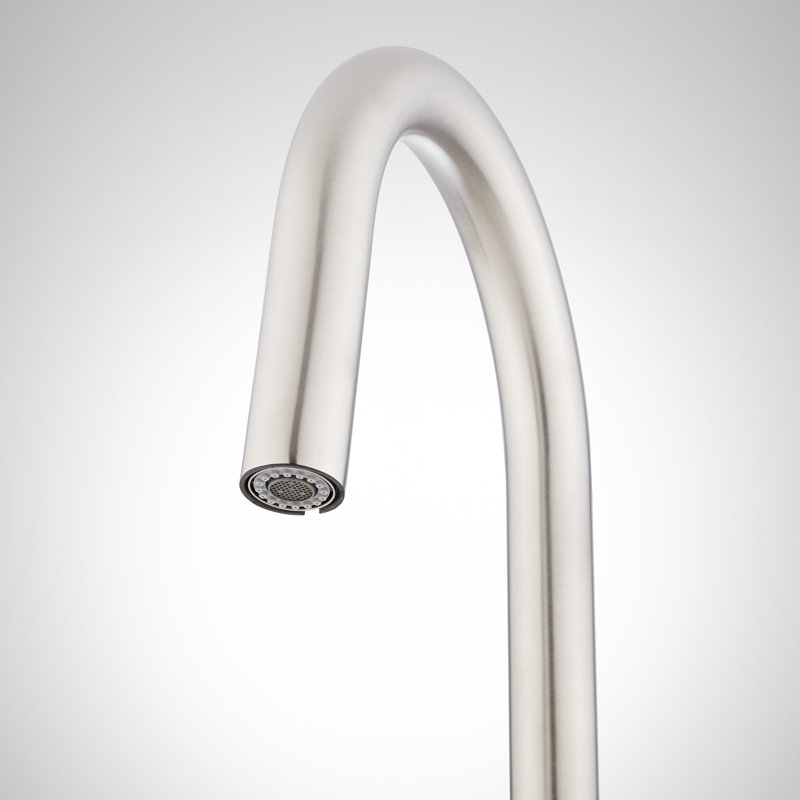 Ravenel Single Handle Kitchen Faucet, Acier Inoxydable
