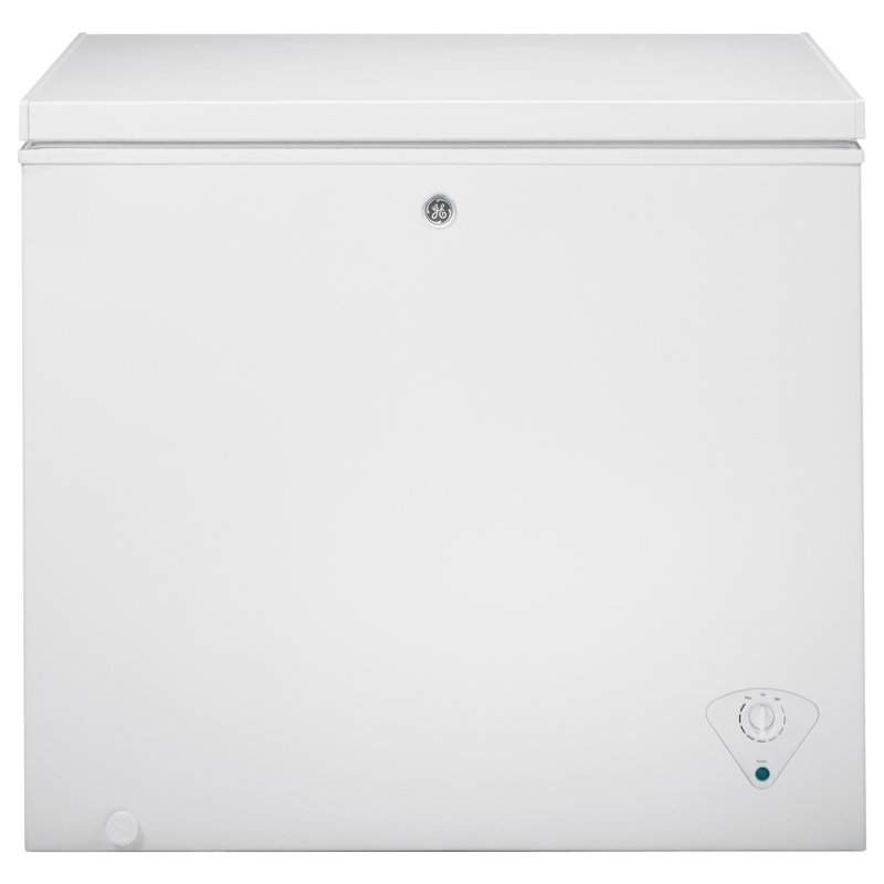 GE 7.0 Cu. Ft. Manual Defrost Chest Freezer
