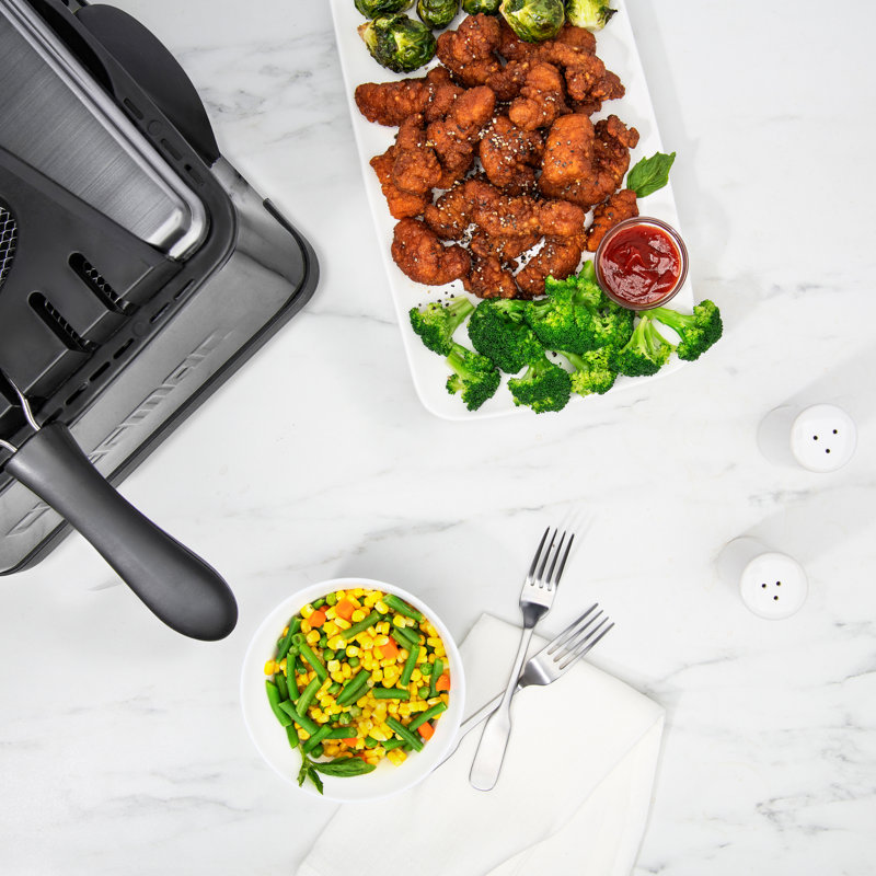 Chefman 4.5 Liter Black Stainless Steel Deep Fryer with Removable Oil Container