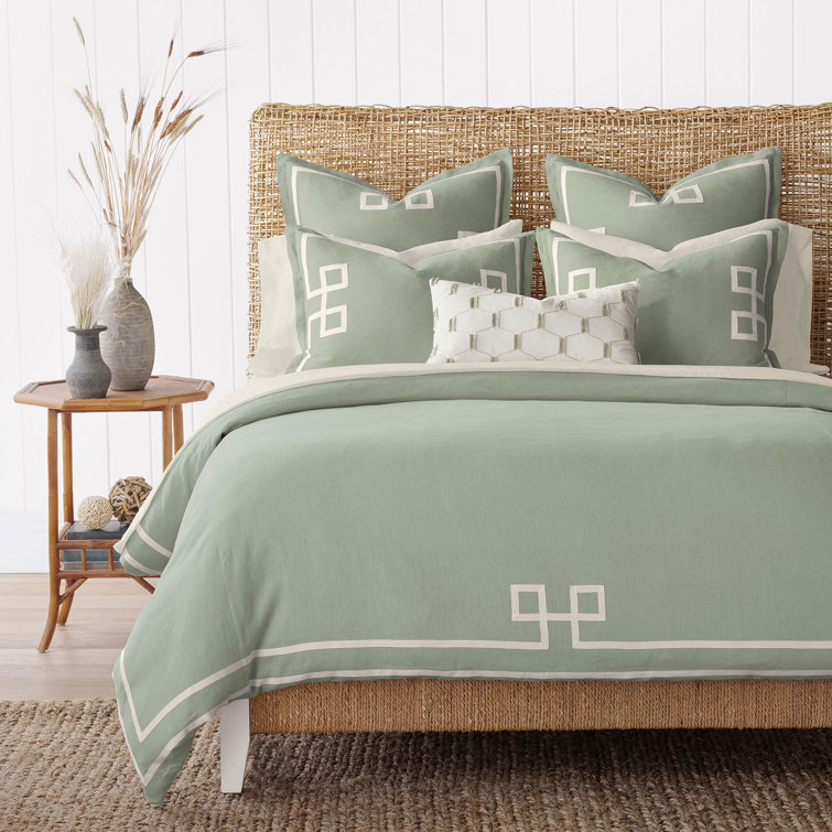 Resort Linen Program Comforter
