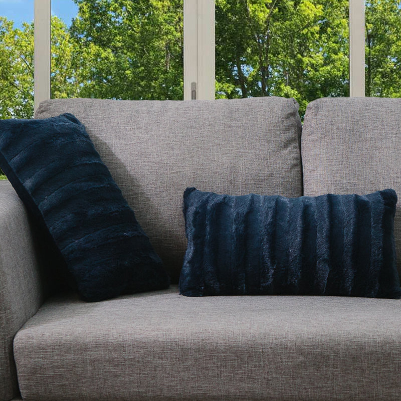 Housse et coussin rectangulaire imitation fourrure Swampscott, bleu