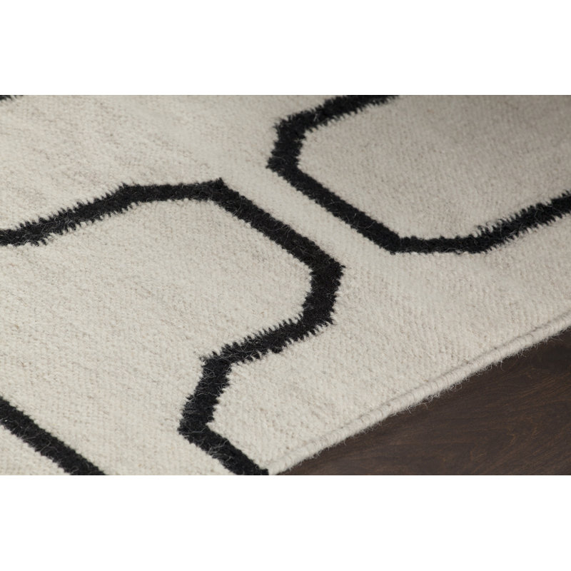 Chevella Flatweave Handmade Black, White Geometric Cotton Wool Dhurrie Rug, 3' x 5'