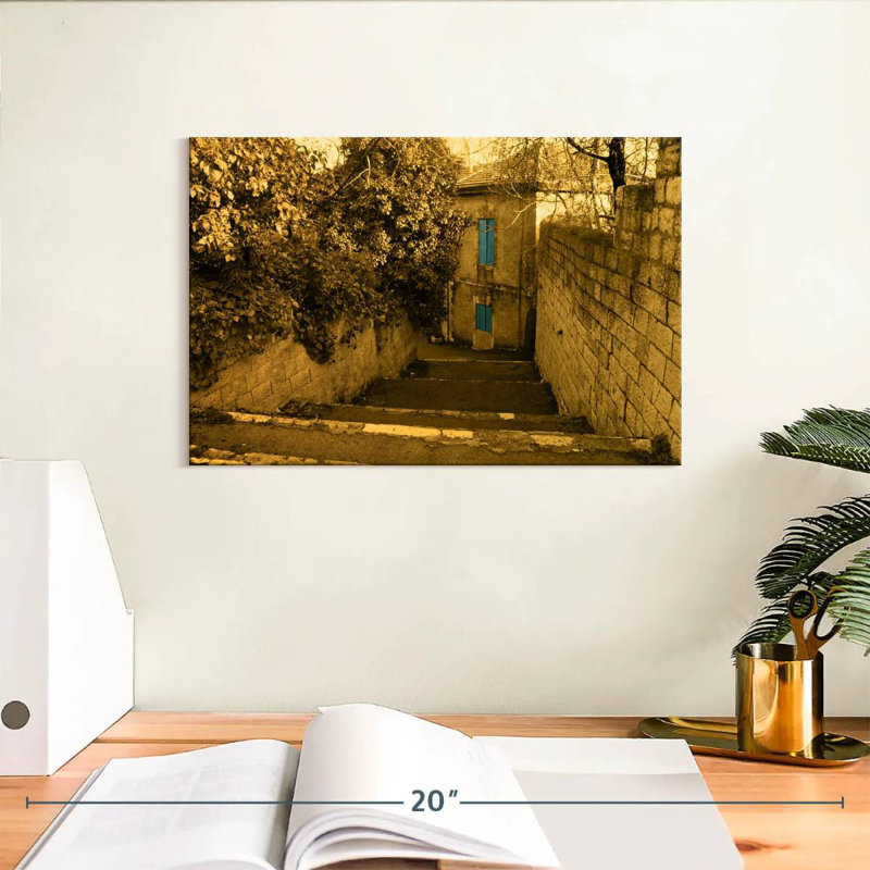 Lilie Jerusalem I, 8" H x 12" W