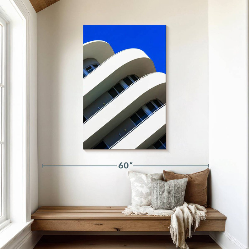Miami Lilie, 45" H x 30" W