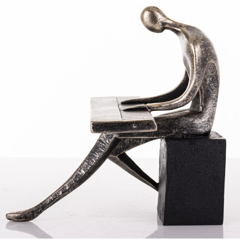 People Figurines & Sculptures