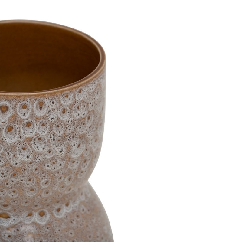 Alfrida Vase Noan, Reactive