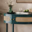 Table de bout unique en demi-lune avec porte coulissante en rotin, console élégante en demi-cercle avec 2 armoires de rangement en rotin et tablette inférieure pour le salon, la chambre à coucher, le bureau, le couloir (vert)-594190530