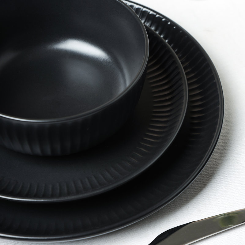 Black Ceramic 16-Piece Dinnerware Set, Service for 4