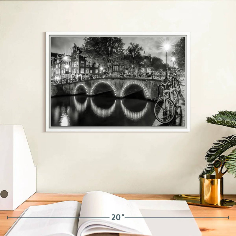 Vue moderne Amsterdam, Cadre flottant blanc, 13 po x 9 po