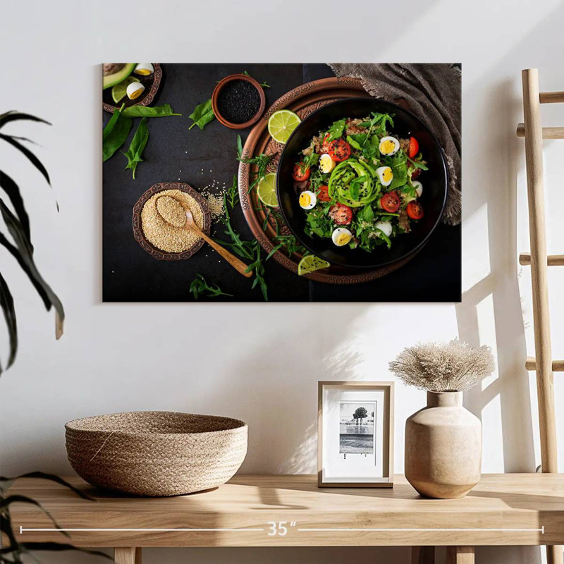 Salade de quinoa et de légumes, H 16 po x l 24 po