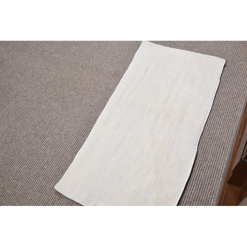 Tapis beige fait à la main en chanvre Anatolian pour vestibule et petits espaces