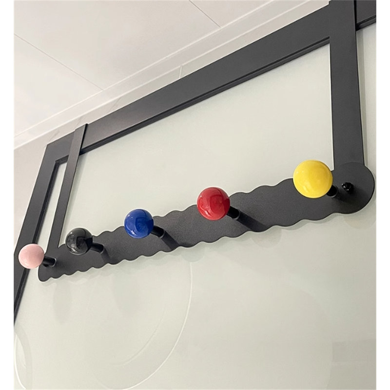 Porte-crochets en fer avec tablette, H 9,33 po x l 21,65 po x P 1,77 po, Noir
