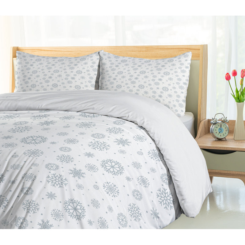 King Size Grey and White Snowflake Pattern Duvet Set