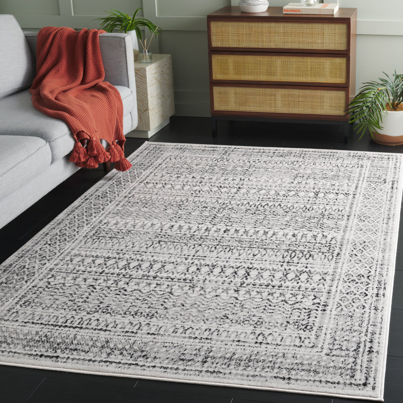 Lamarianna Temple Bcf/Jute/Latex/Overlock Southwestern Rug in Ivory/Grey Black, Rectangle 5'3" x 7'6"