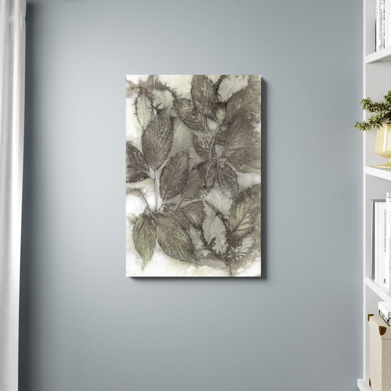 «Dogwood Leaves III» par Kathryn Phillips - reproduction d'art sur toile tendue, H 36 po x l 24 po