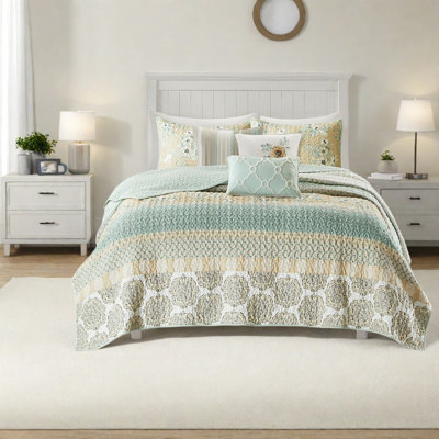 Elegant 6-piece Cotton Bedding Set, Green Quilt & Throw Pillows, Cottage Style