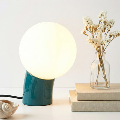 Lampe de table incurvée à DEL avec globe en verre et abat-jour en verre givré avec port USB-C