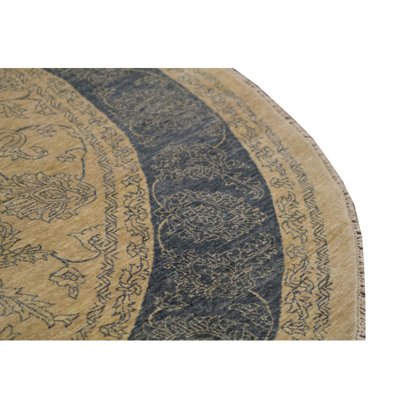 Cornwall Wool Oriental Area Rug in Sand/Blue