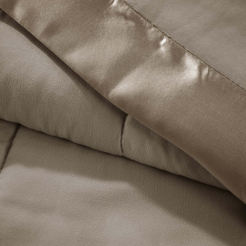 Couverture légère en duvet synthétique avec garniture en satin brun double / grand, L 90 po x l 90 po, Brun