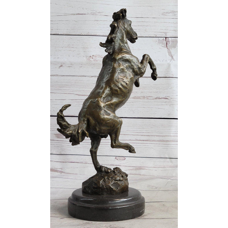 Sculpture de cheval en bronze Dorrianne