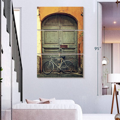 Vélo à la porte