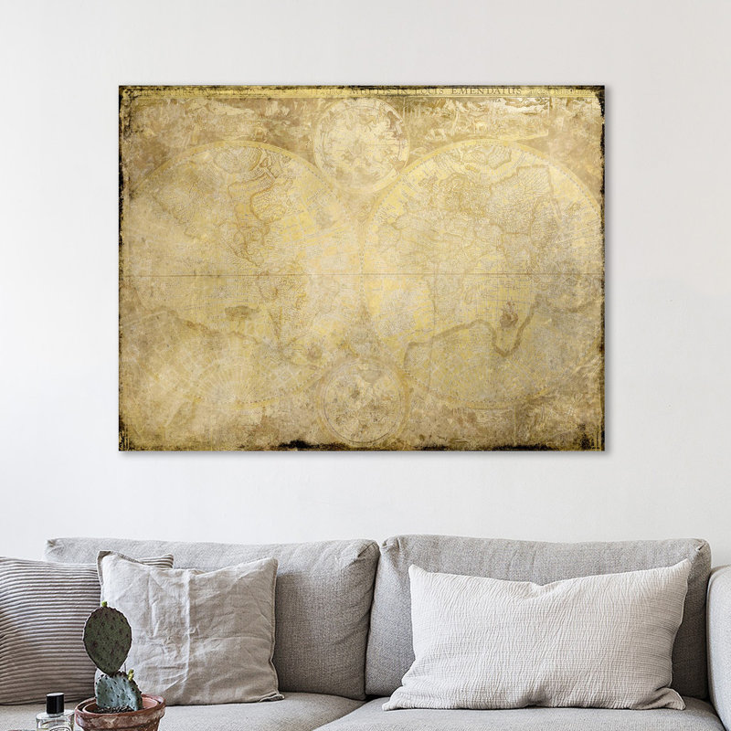 «World Map in Gold» par Kimberly Allen, impression sur toile tendue, H 30 po x l 40 po x P 1,5 po