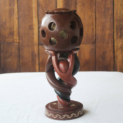 Figurines & Sculptures