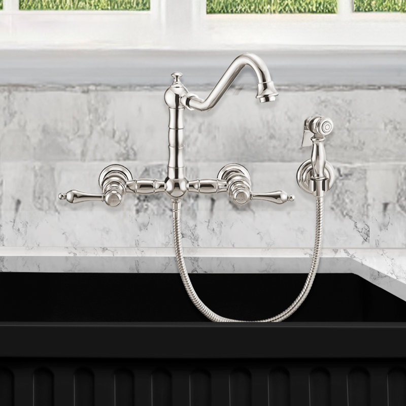 Robinet mural Vintage III Plus avec bec pivotant traditionnel et douchette latérale en laiton massif, Nickel brossé, Levier