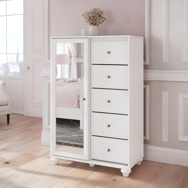 Diellza Dressing Chest