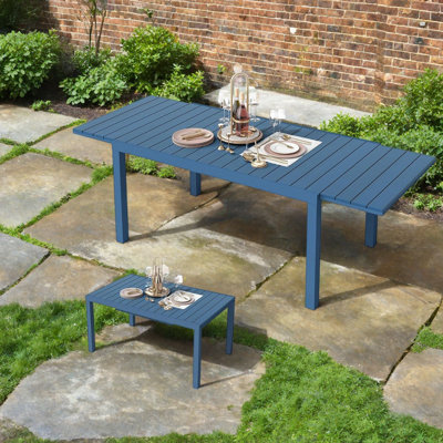 Tables de patio extensibles, en métal PEHD, de 152 à 224 cm, de style moderne pour les repas en plein air