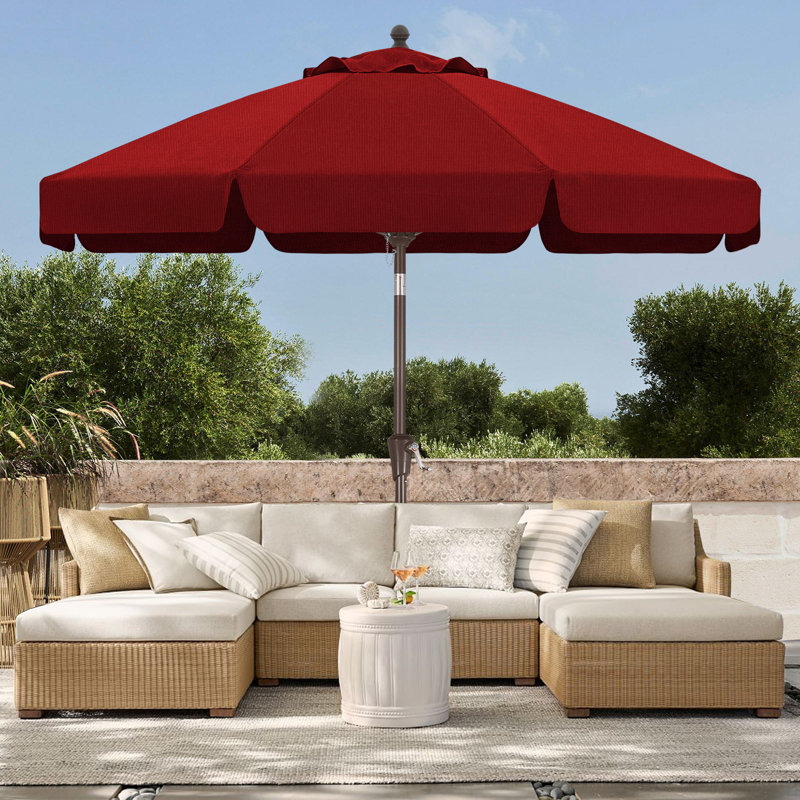 Parasol de marché festonné en oléfine de 2,74 m (9 pi) avec inclinaison et levage à manivelle, Rouge rubis