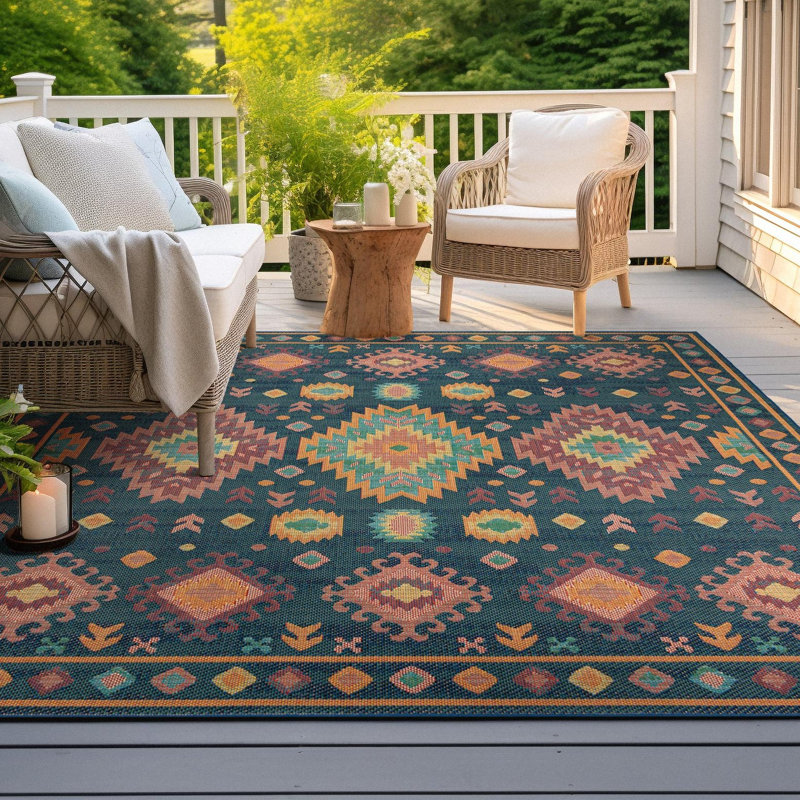 Gralf Oriental Indoor / Outdoor Rug, Square 7'10"