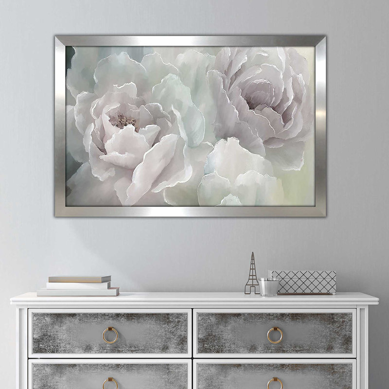 Peony Lace par Nan - photographie, H 27,5 po x l 39,5 po x P 0,75 po, Encadrement argenté