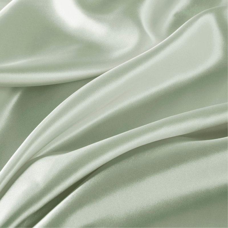 Ensemble de draps en satin de luxe très grand, infroissable avec une texture soyeuse et lisse pour un confort et une qualité de sommeil améliorés