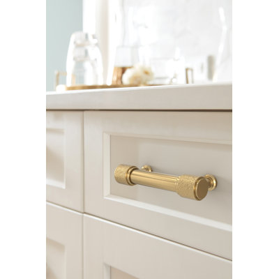 Faraday Center-to-Center Cabinet Pull